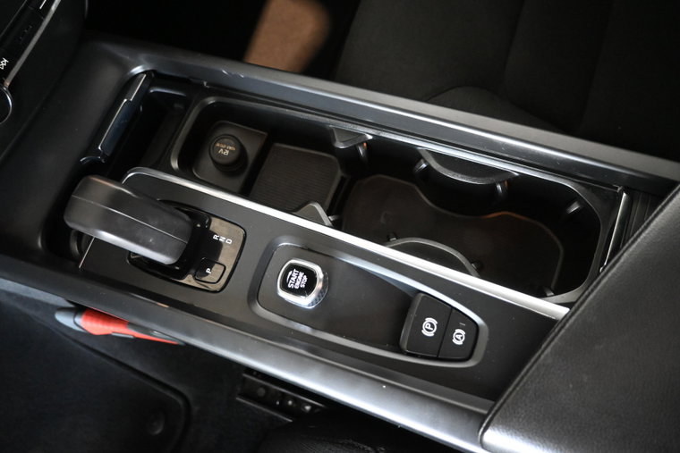Vehicle Image 38