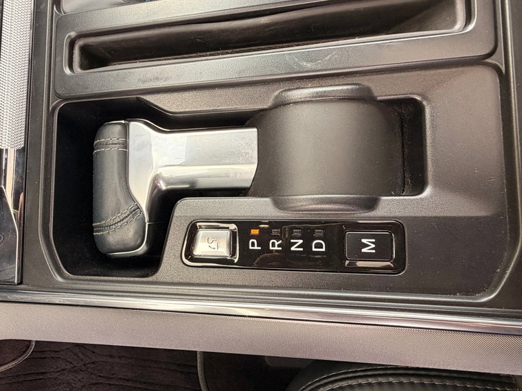 Vehicle Image 38