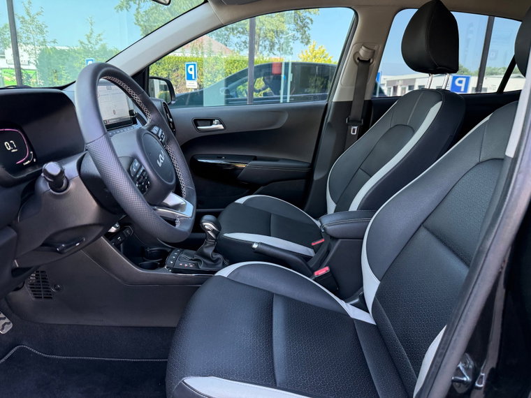 Vehicle Image 20