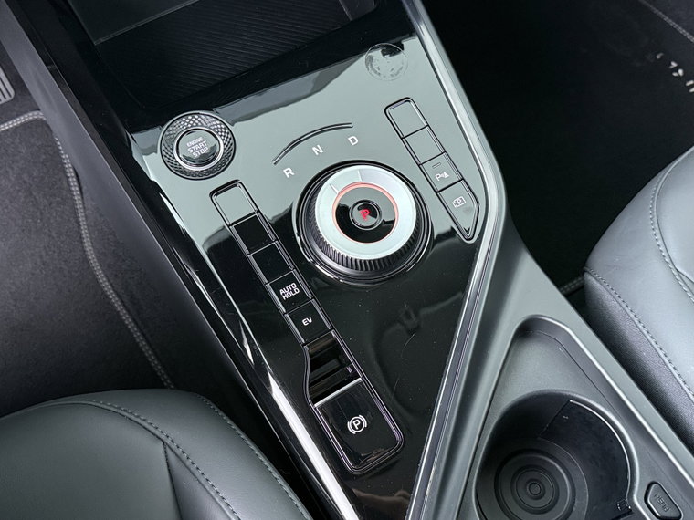 Vehicle Image 31