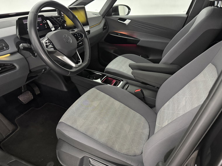 Vehicle Image 33