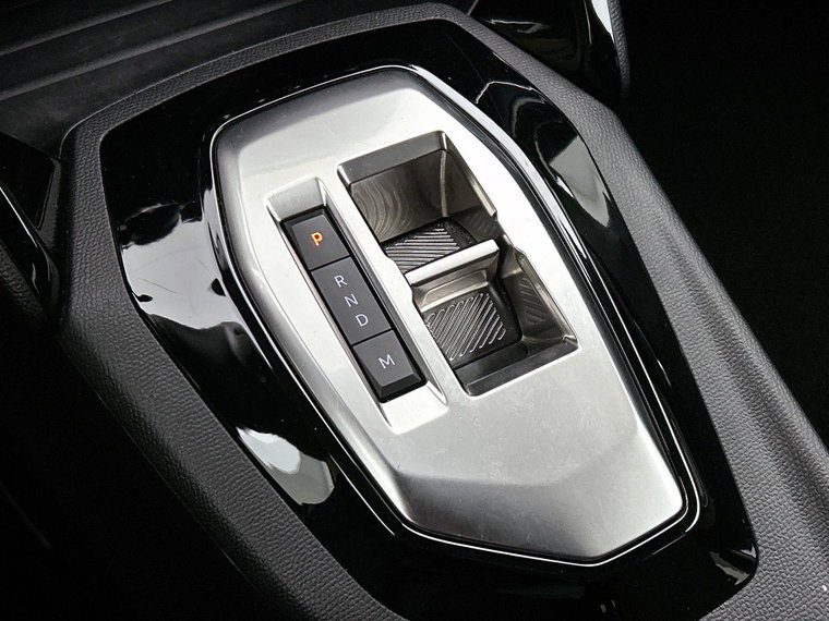 Vehicle Image 33