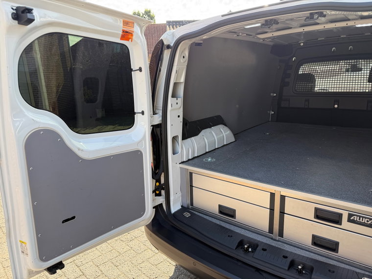 Vehicle Image 24