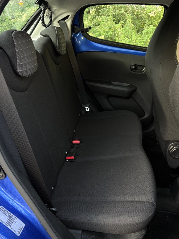 Vehicle Image 22
