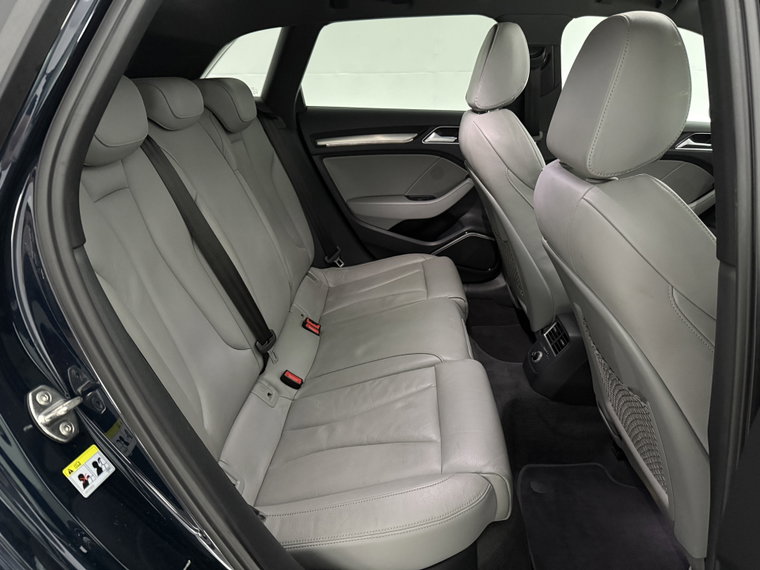 Vehicle Image 39