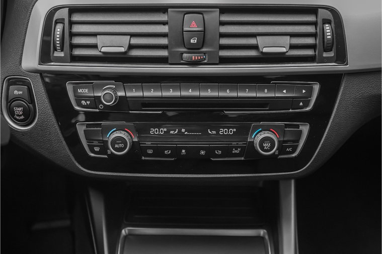 Vehicle Image 26