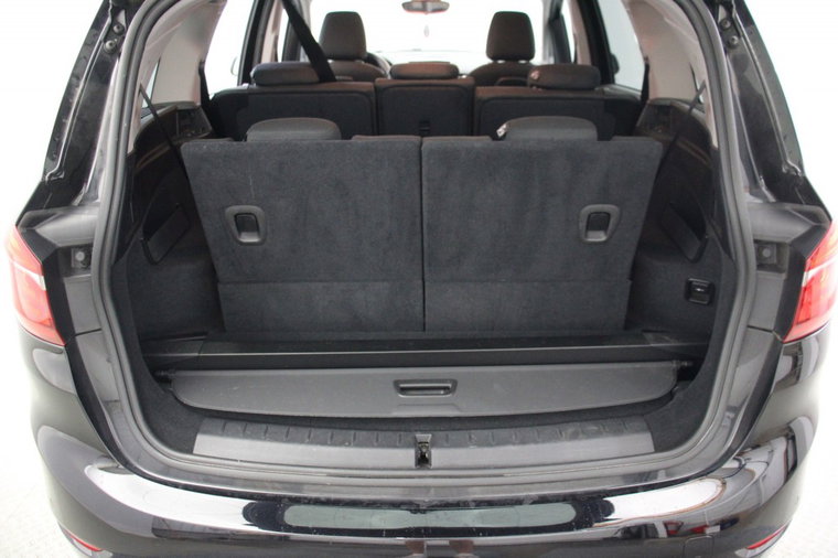 Vehicle Image 13