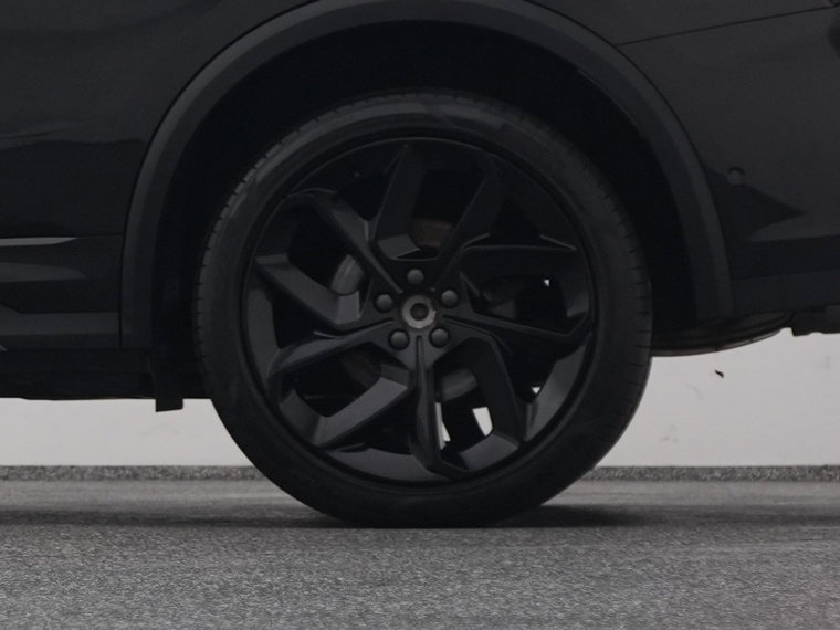 Vehicle Image 40