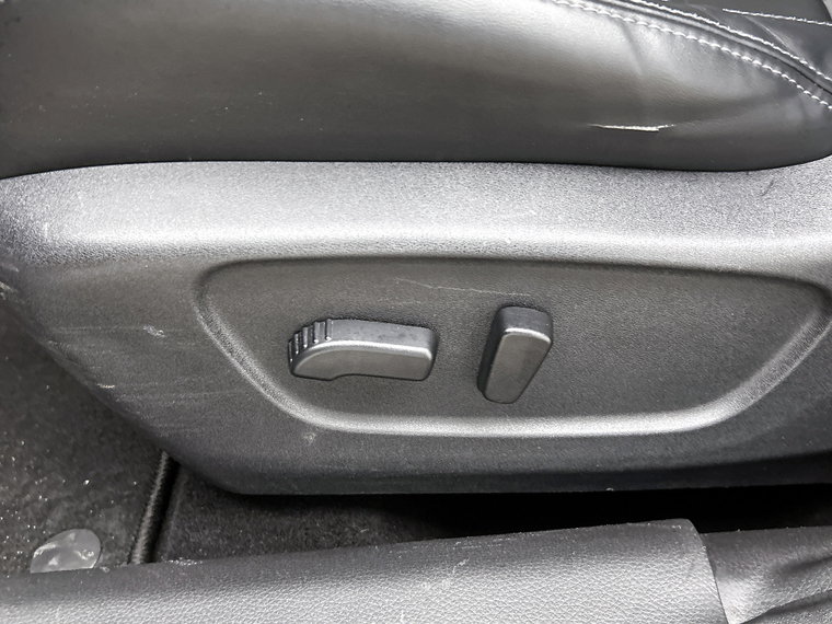 Vehicle Image 24