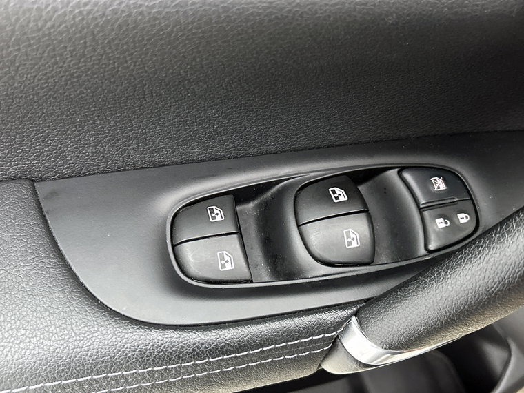 Vehicle Image 28