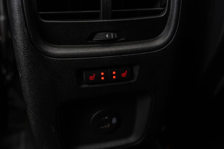 Vehicle Image 42
