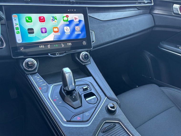 Vehicle Image 22