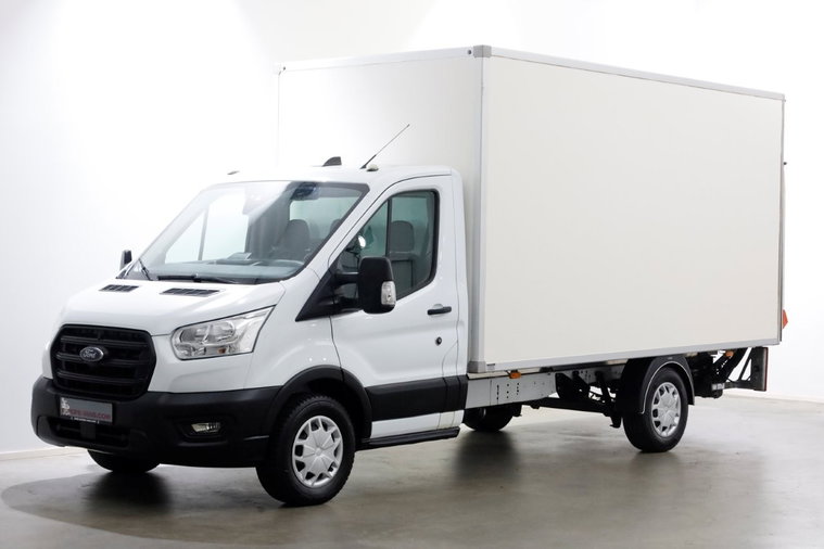 Vehicle Image 8