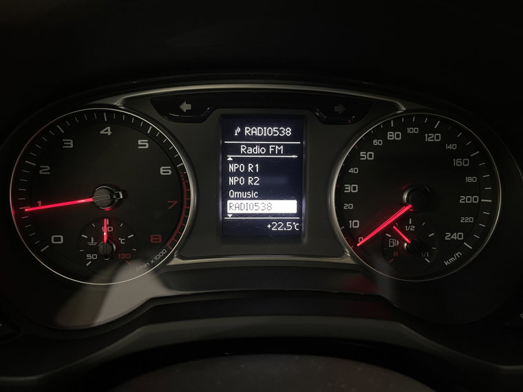 Vehicle Image 16