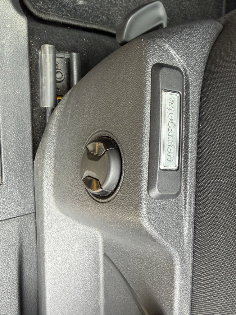 Vehicle Image 40