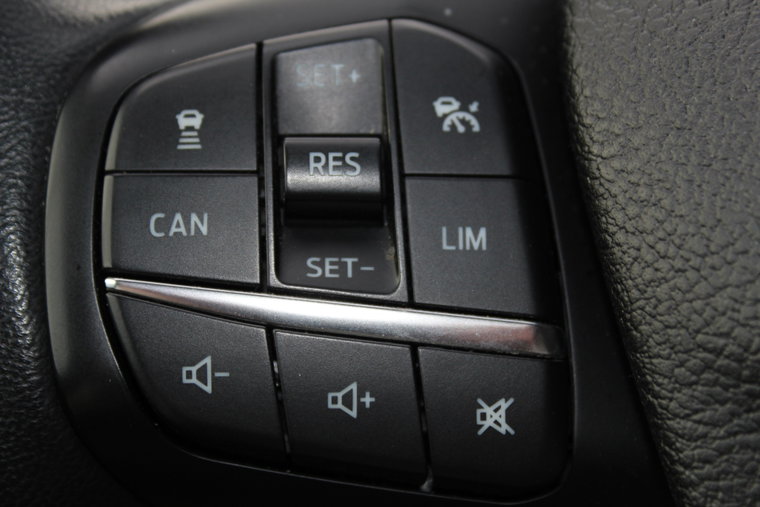 Vehicle Image 13