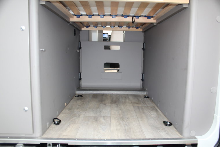 Vehicle Image 37