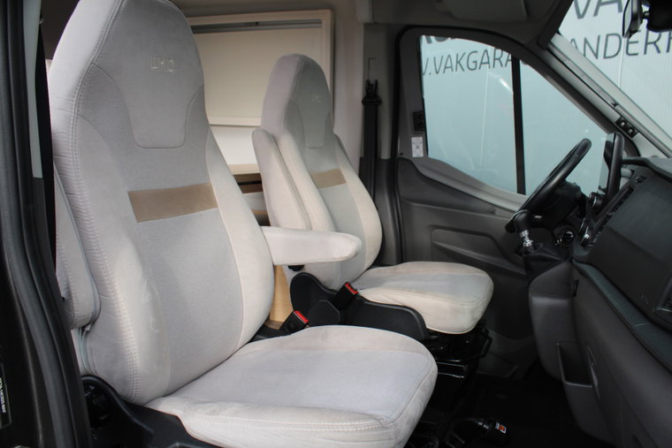 Vehicle Image 39
