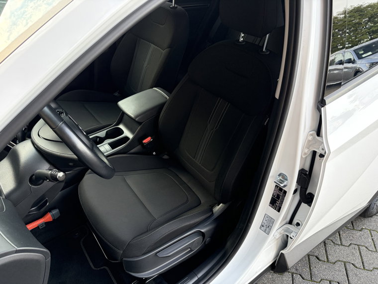 Vehicle Image 40