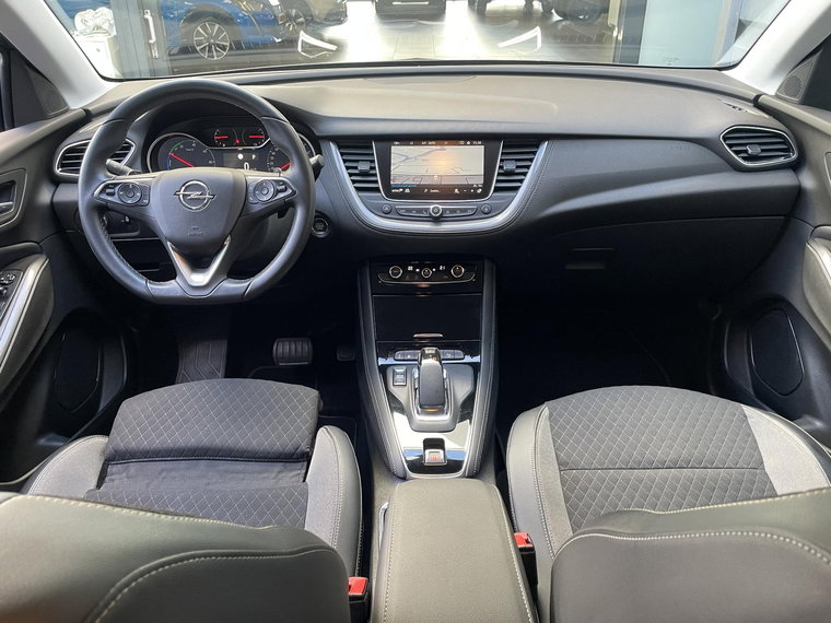 Vehicle Image 15