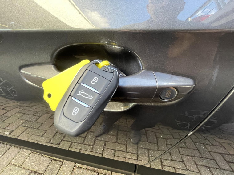 Vehicle Image 38
