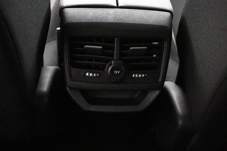 Vehicle Image 39