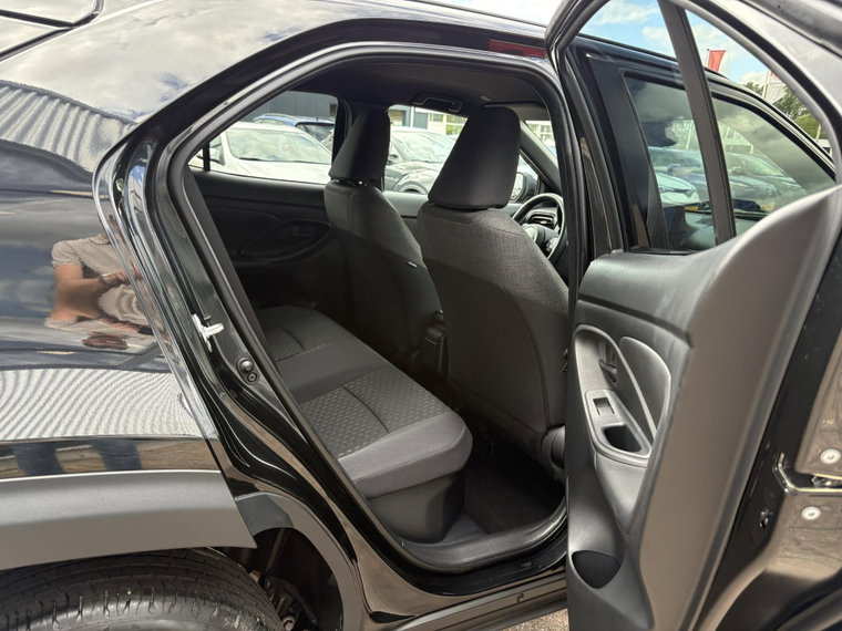 Vehicle Image 10