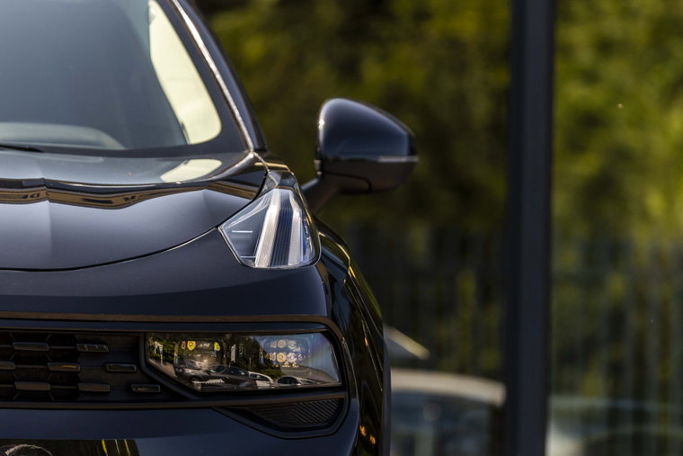 Vehicle Image 4
