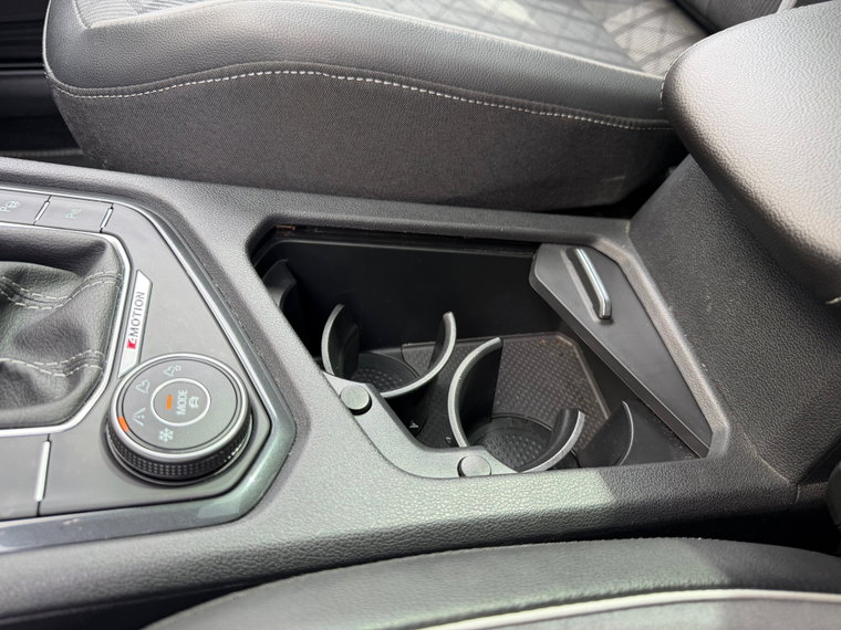 Vehicle Image 46