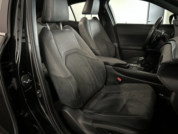 Vehicle Image 33