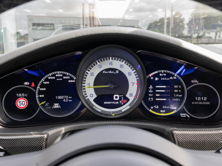 Vehicle Image 30