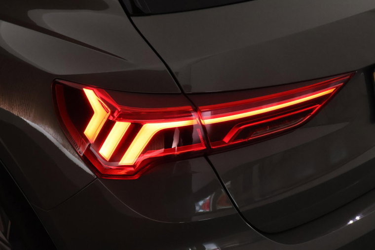 Vehicle Image 50