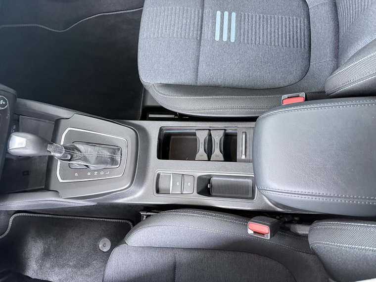 Vehicle Image 33
