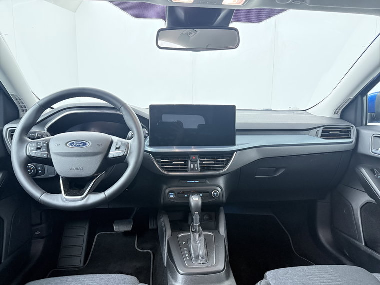 Vehicle Image 37