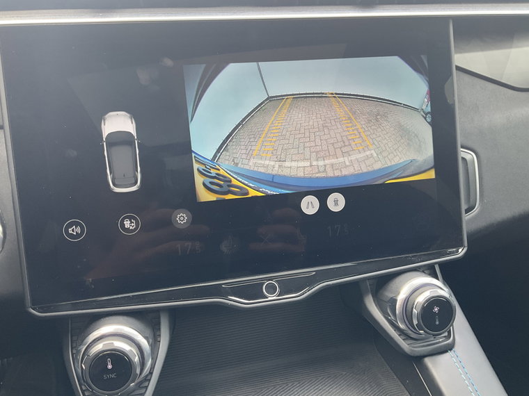 Vehicle Image 20