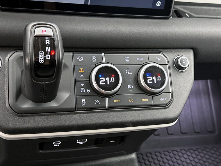 Vehicle Image 17