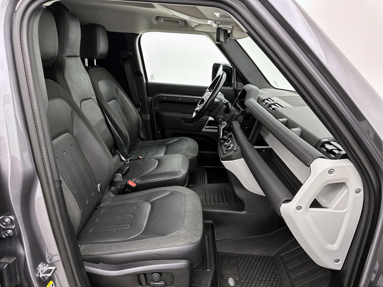 Vehicle Image 24