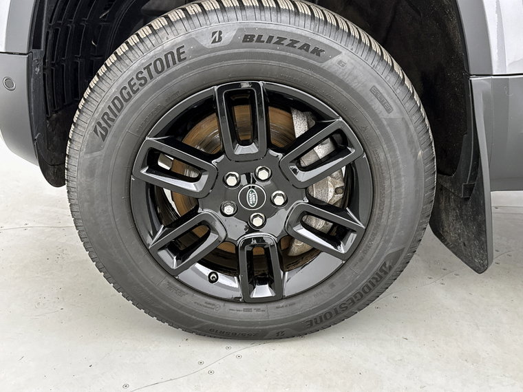 Vehicle Image 40