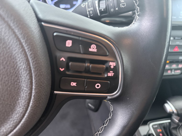 Vehicle Image 27