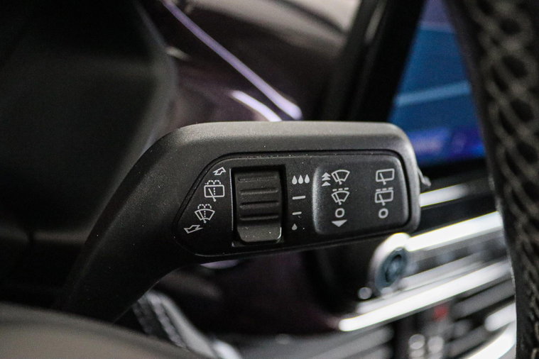 Vehicle Image 40