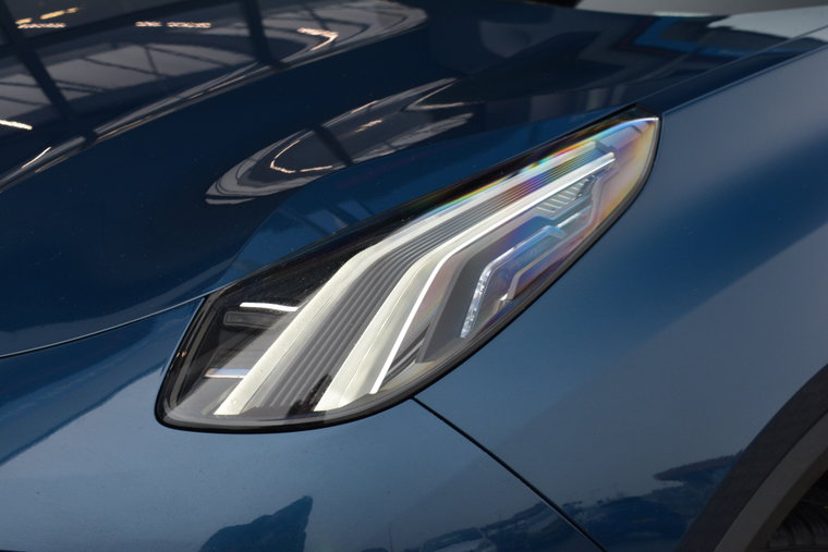 Vehicle Image 8