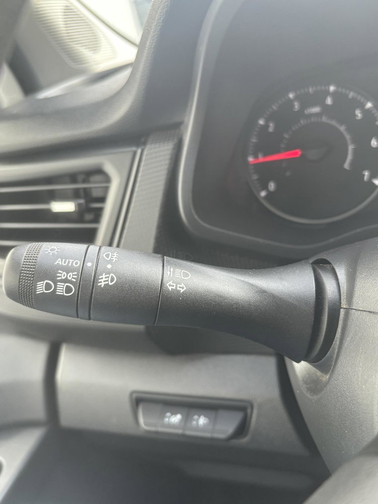 Vehicle Image 28