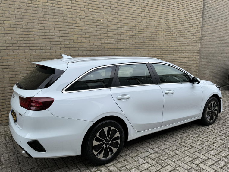 Vehicle Image 36