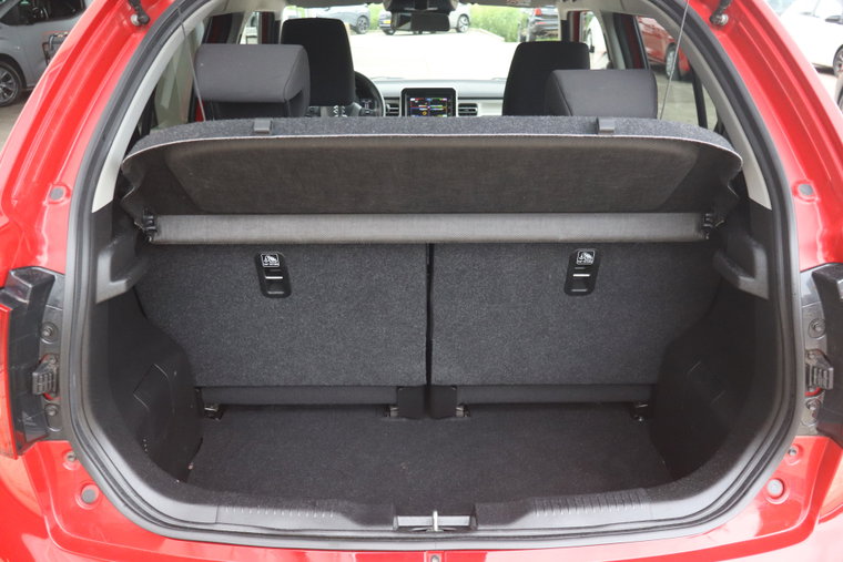 Vehicle Image 30
