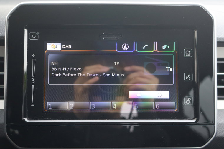 Vehicle Image 9