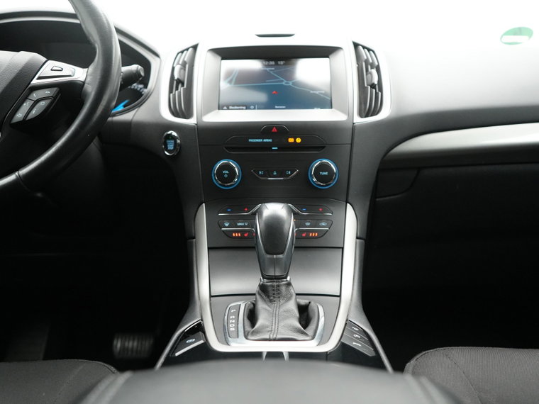 Vehicle Image 23