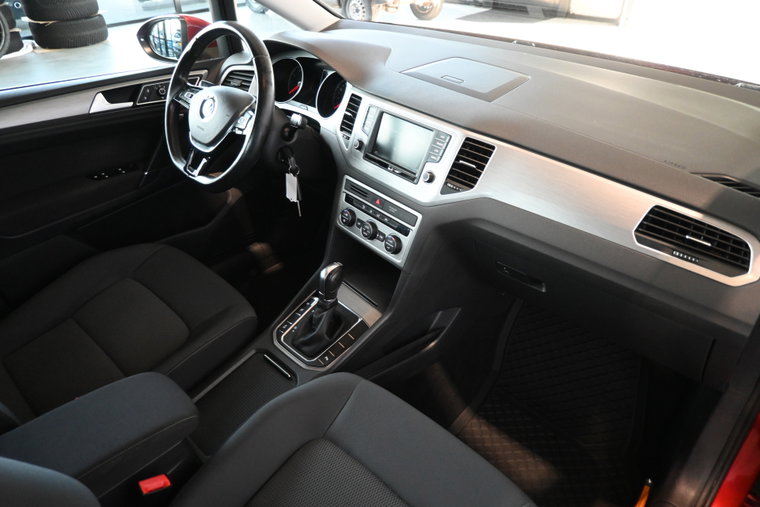 Vehicle Image 22