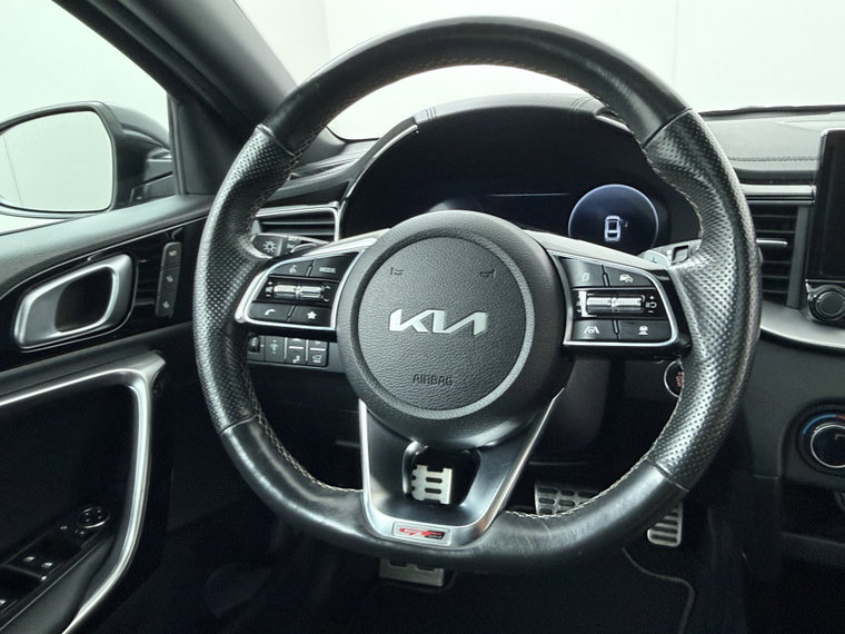 Vehicle Image 38