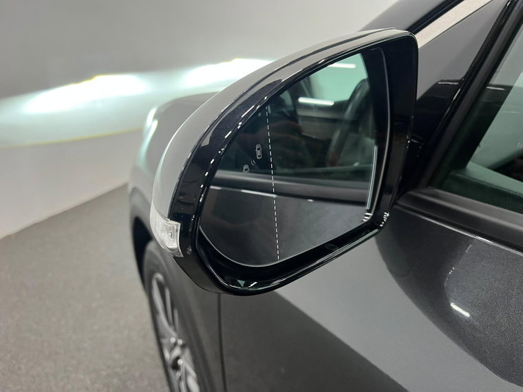 Vehicle Image 35