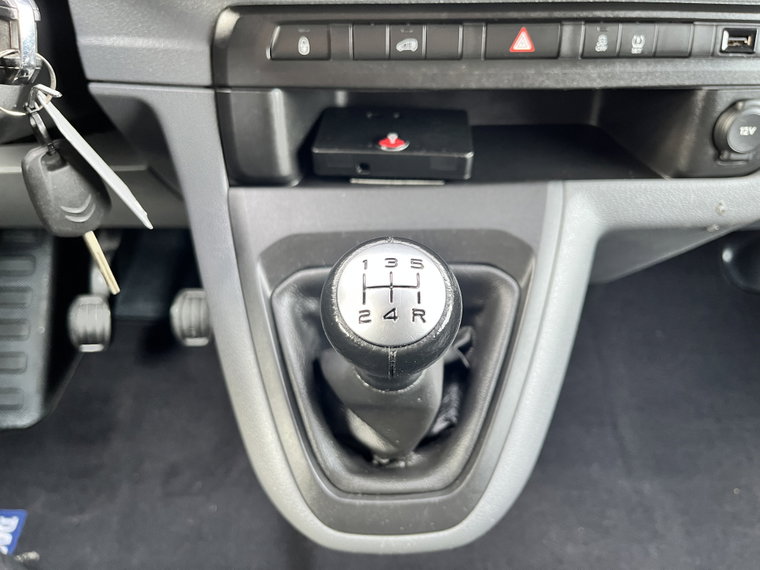 Vehicle Image 38